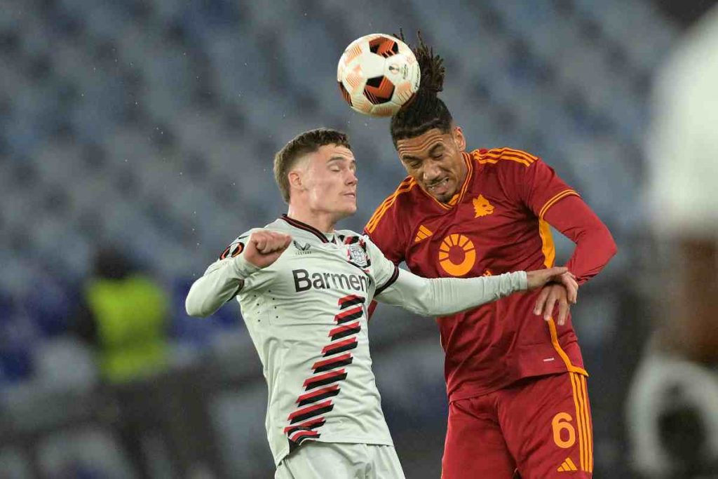 Mercato Roma, Smalling va via: trovato l’accordo con l’Al-Fayha, i dettagli