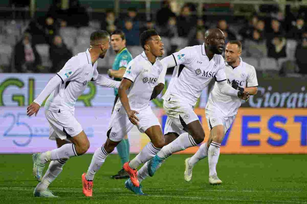 Fiorentina-Napoli 0-3, Neres, Lukaku e McTominay: Conte è Campione d’Inverno