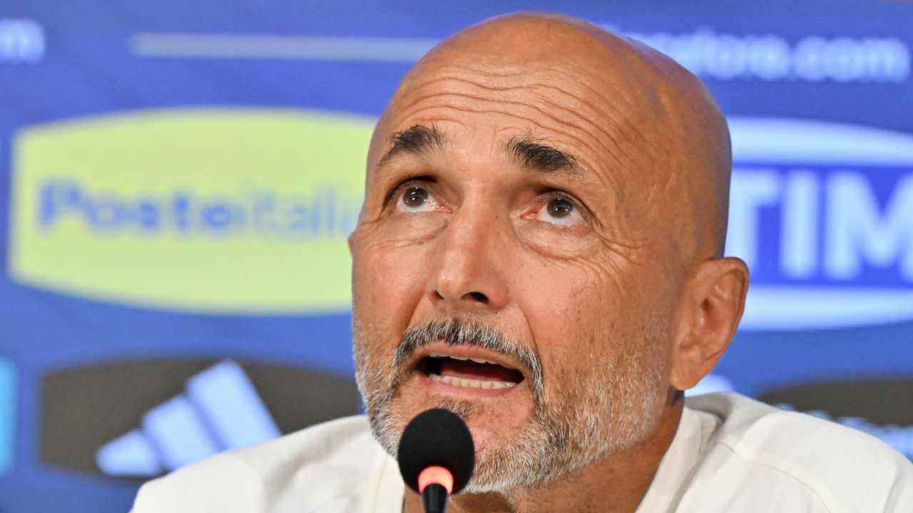 “Pronto per la Nazionale”. Spalletti trema | Se fallisce il Mondiale c’è già il nome del suo sostituto