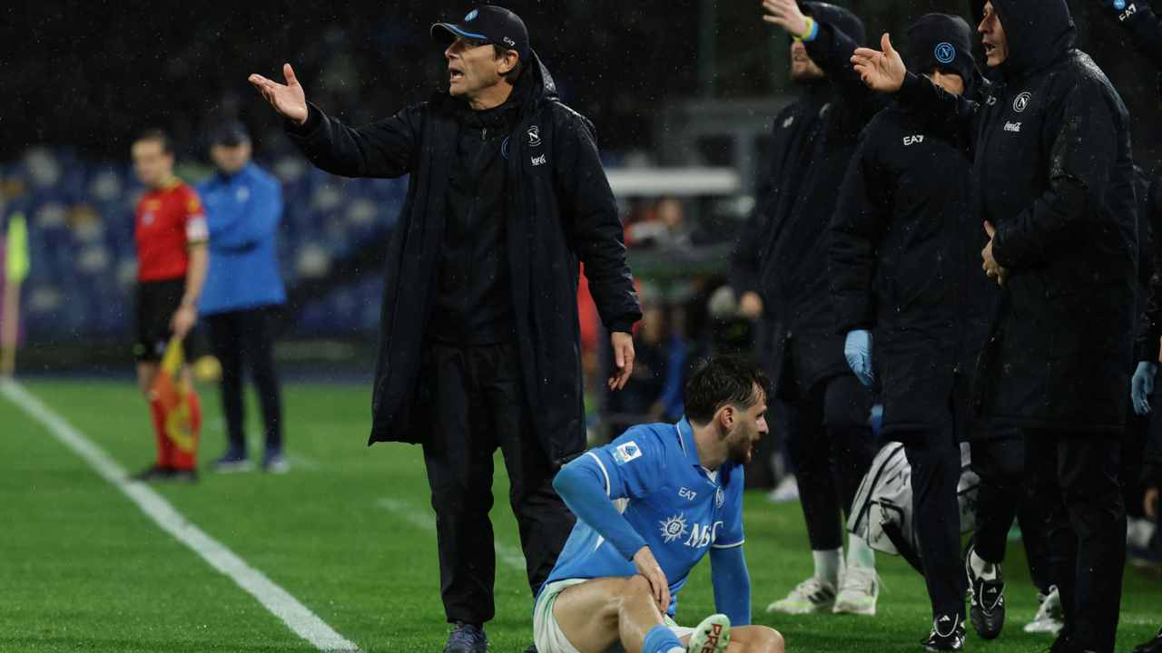 Antonio Conte, un altro caso Kvara | Un fedelissimo punta i piedi: vuole andare via a tutti i costi