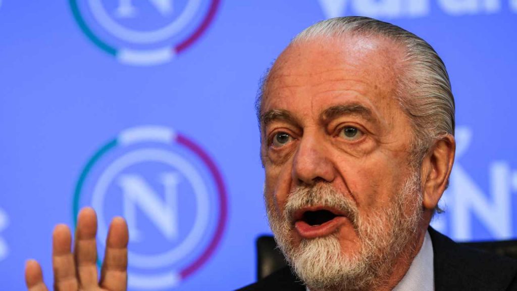 Aurelio De Laurentiis in soccorso di Antonio Conte | Questa estate il Napoli farà follie sul mercato: i nomi